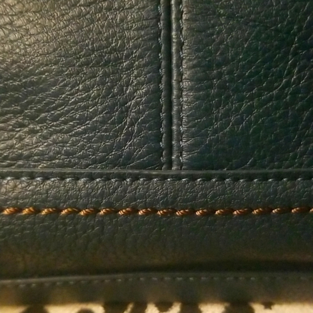 The Sak Iris Leather  Crossbody /Shoulder Bag EUC - Picture 10 of 14